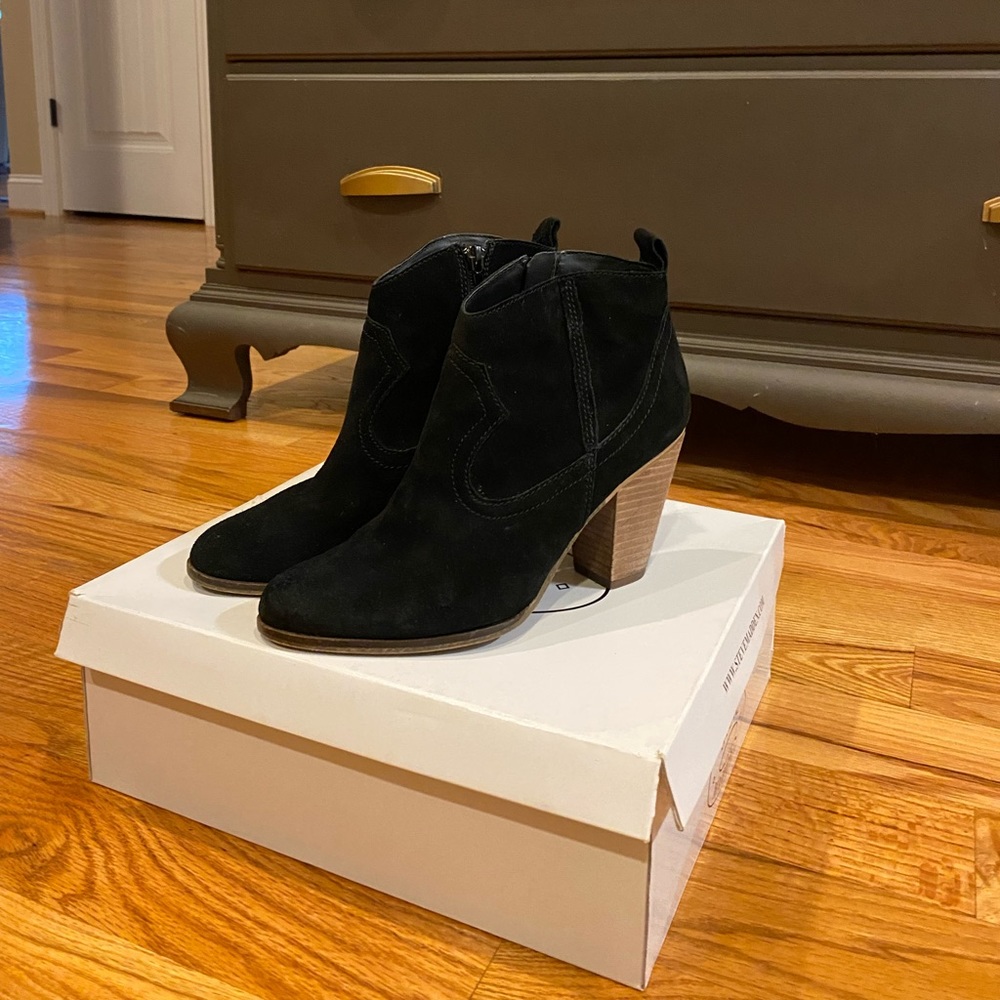 Chelsea boots! Very good condition!